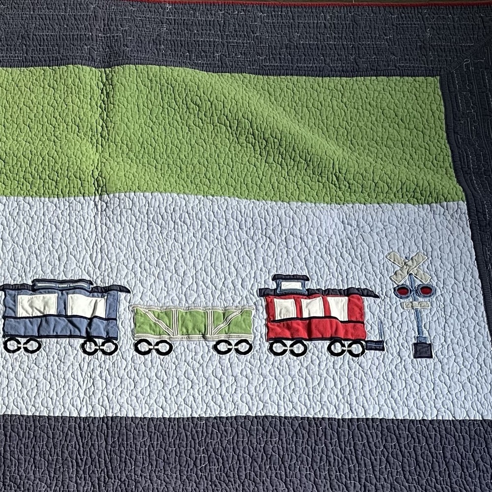 Authentic Kids Train Quilt 100% Cotton Blue Red Detailed Appliqué Bedding Twin - Picture 5 of 12